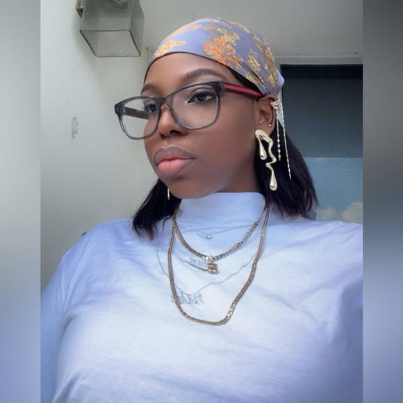 Gucci's GG0004ON features soft lines frames acetate front. Iconic web effect - Picture 4 of 16